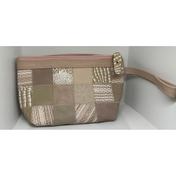 The Unbranded Brand Handbags - Women's Patchwork Faux Leather Wristlet Clutch Purse Bag Neutral Beige & Pink